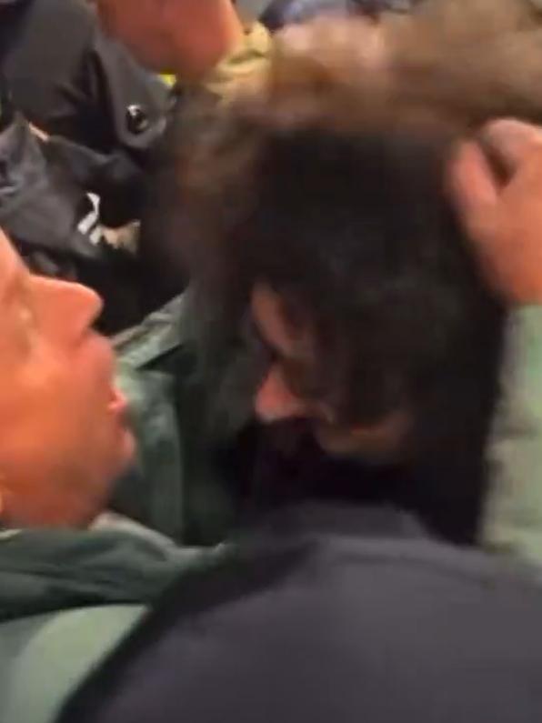 但少数几个 但少数几个